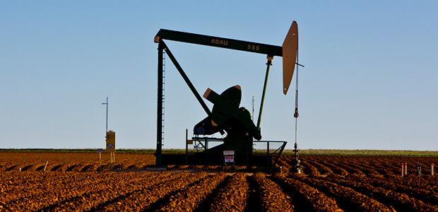 pumping unit in field